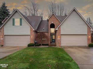 2007 Golfcrest Dr, Davison, MI 48423