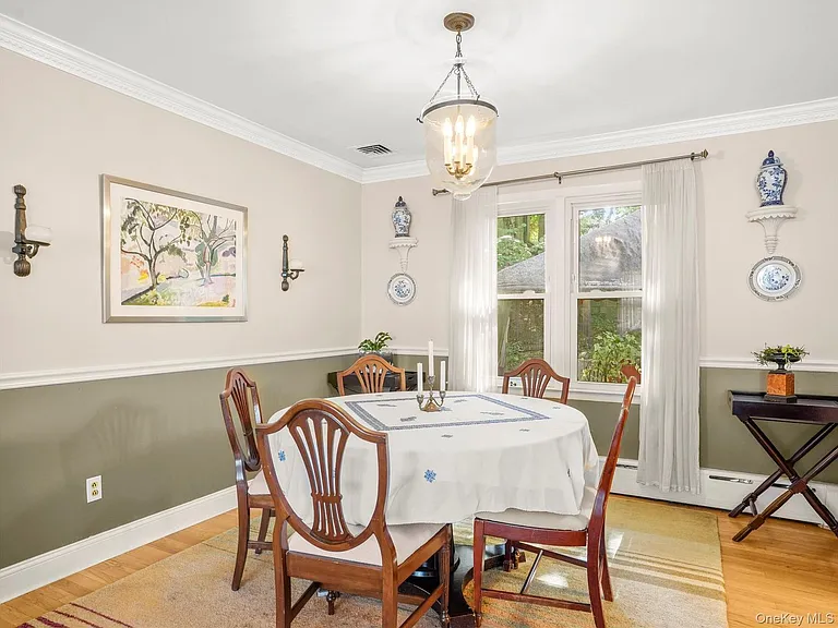 1035 Shore Acres Dr — Photo 5
