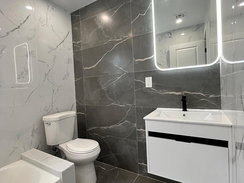 1st image of 590 Hunterdon St #1