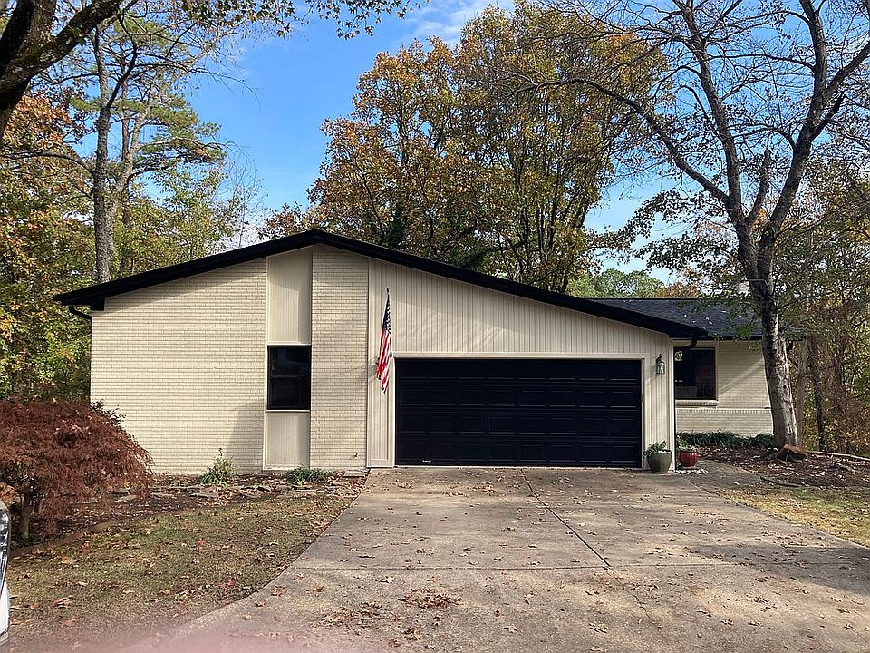 2nd image of 11 Edgestone Rd