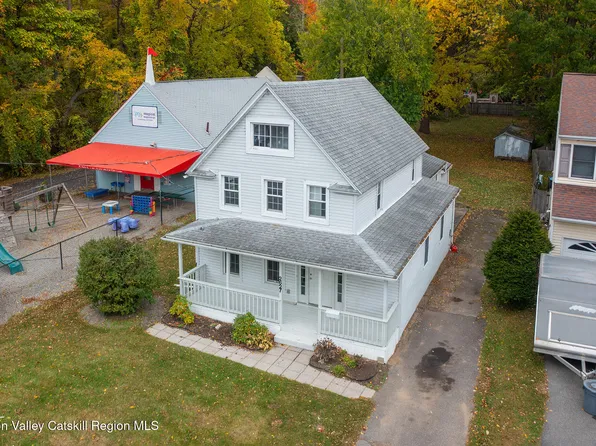 2627 Consaul Road, Schenectady, NY 12304