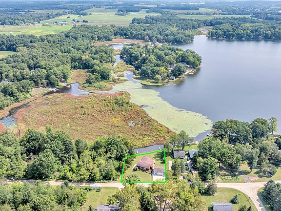 2nd image of 11579 W Crystal Lake Dr
