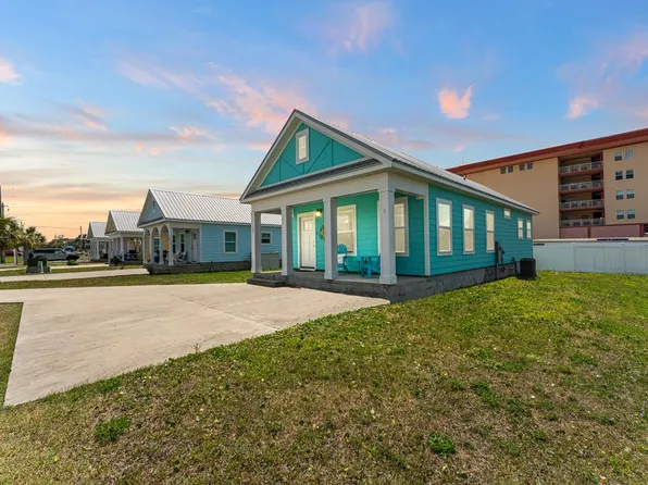 107 Ocean View Dr, Mexico Beach, FL 32456