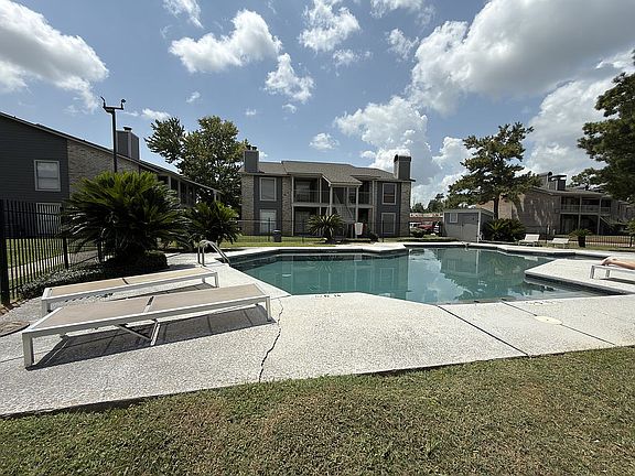 5th image of 5103 Nicholson Dr APT A22