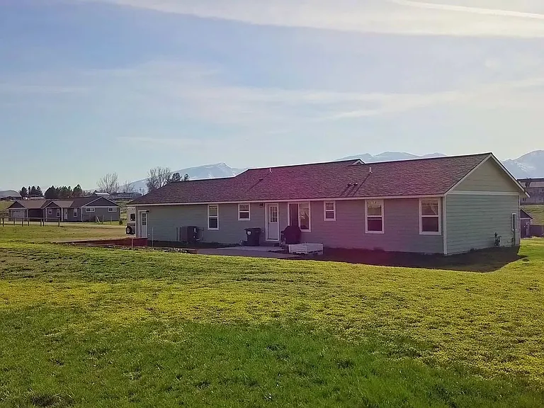 668 Winding Creek Trl — Photo 29