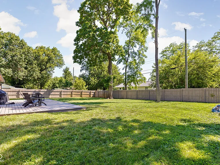 10605 Penn Dr — Photo 31