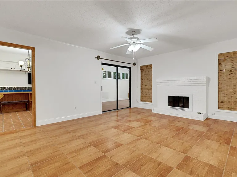 2668 Moss Ln SE — Photo 18