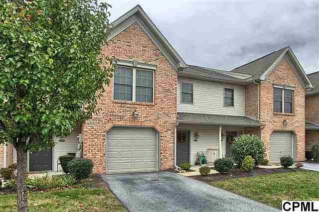 1st image of 465 Waverly Wood Dr