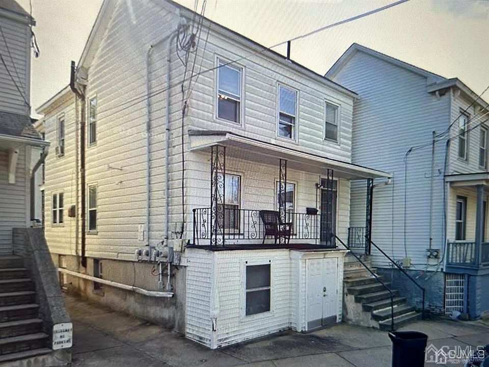 1st image of 26 Central Ave
