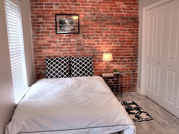 2nd image of 327 Parkwood Ave