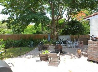 4 NW 91st St, El Portal, FL 33150