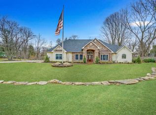 2172 Middletown Lincroft Rd, Middletown, NJ 07748