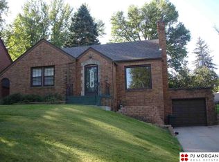 5835 Woolworth Ave, Omaha, NE 68106