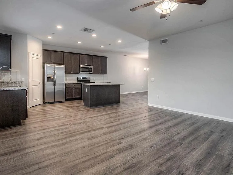 1419 Avenue N #2 — Photo 9