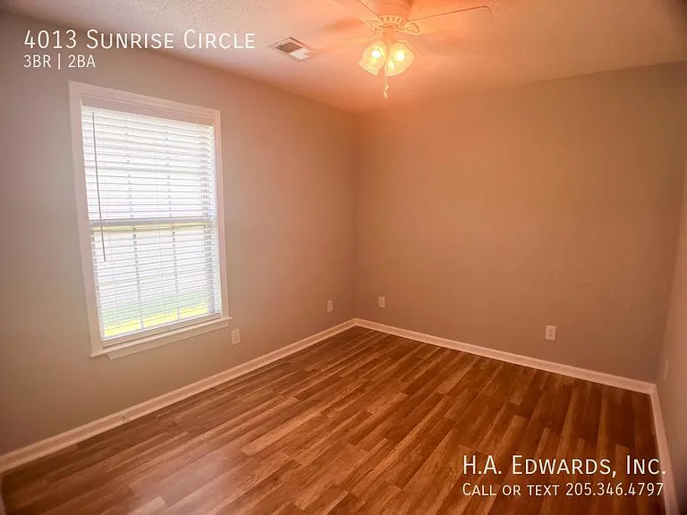 4013 Sunrise Cir — Photo 12