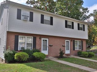 74 Pinecrest Ave, Dallas, PA 18612