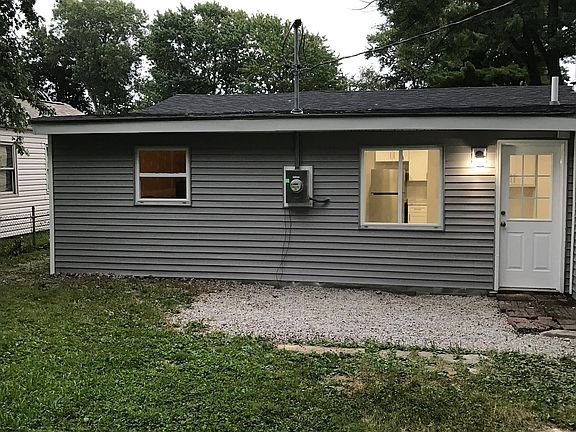3rd image of 29 Boles Ave