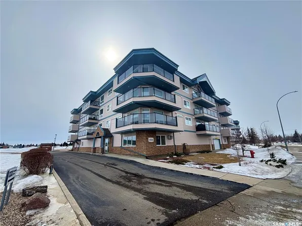 UNIT 302-333 Morrison DRIVE, Yorkton, SK S3N 3R7