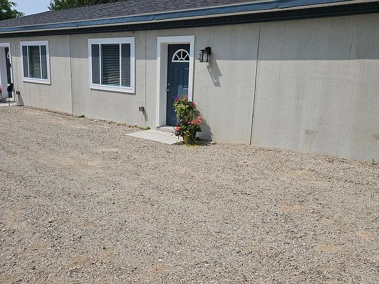 808 Sherman St — Photo 1