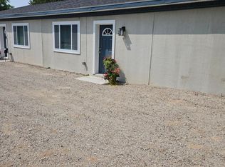 808 Sherman St, Charlevoix, MI 49720