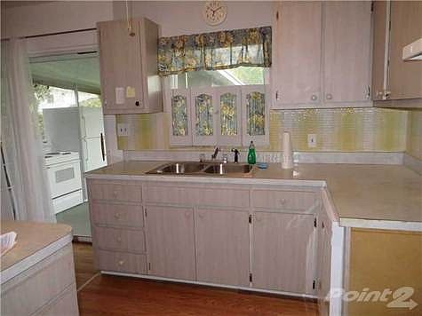 5th image of 8330 Archwood Cir