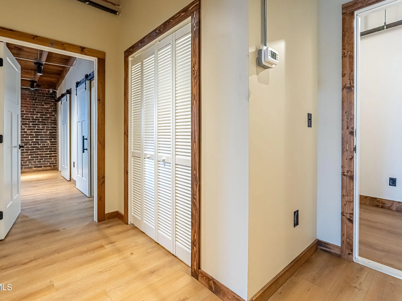 2 bed, 1292 sqft, $2,240 — Photo 4