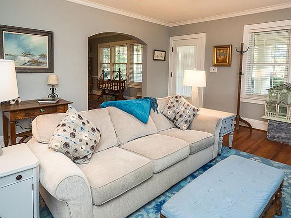 4th image of 171 Northmoor Pl