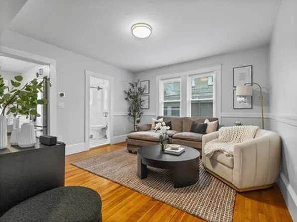 7 Dickson St, Somerville, MA