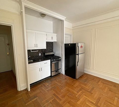 2nd image of 36 Plaza St E APT 9G