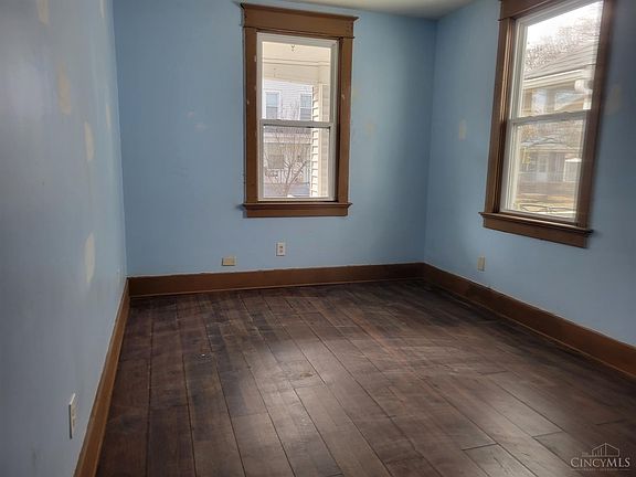 4th image of 1224 Vanderveer Ave
