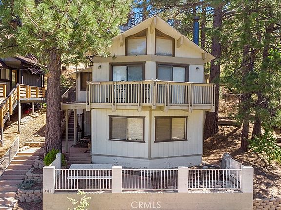 2nd image of 841 Menlo Dr