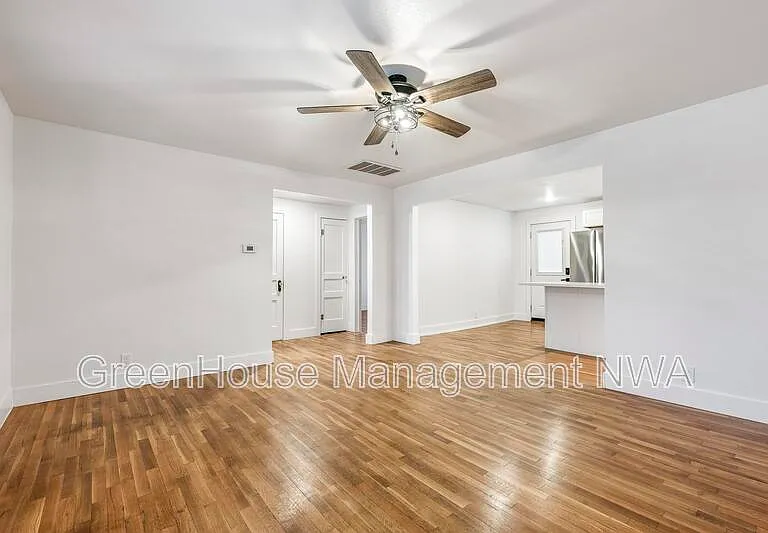 1111 N 10th St — Photo 5