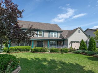4312 W Victory Creek Dr, Franklin, WI 53132