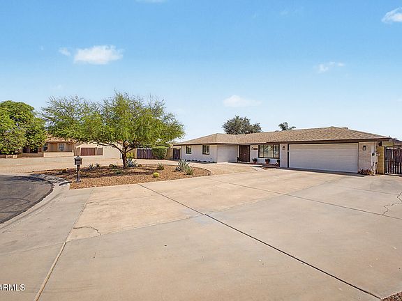 3rd image of 8767 W VILLA HERMOSA --