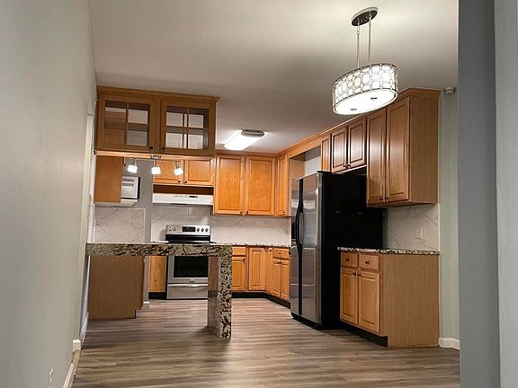 5th image of 1716 8th St N