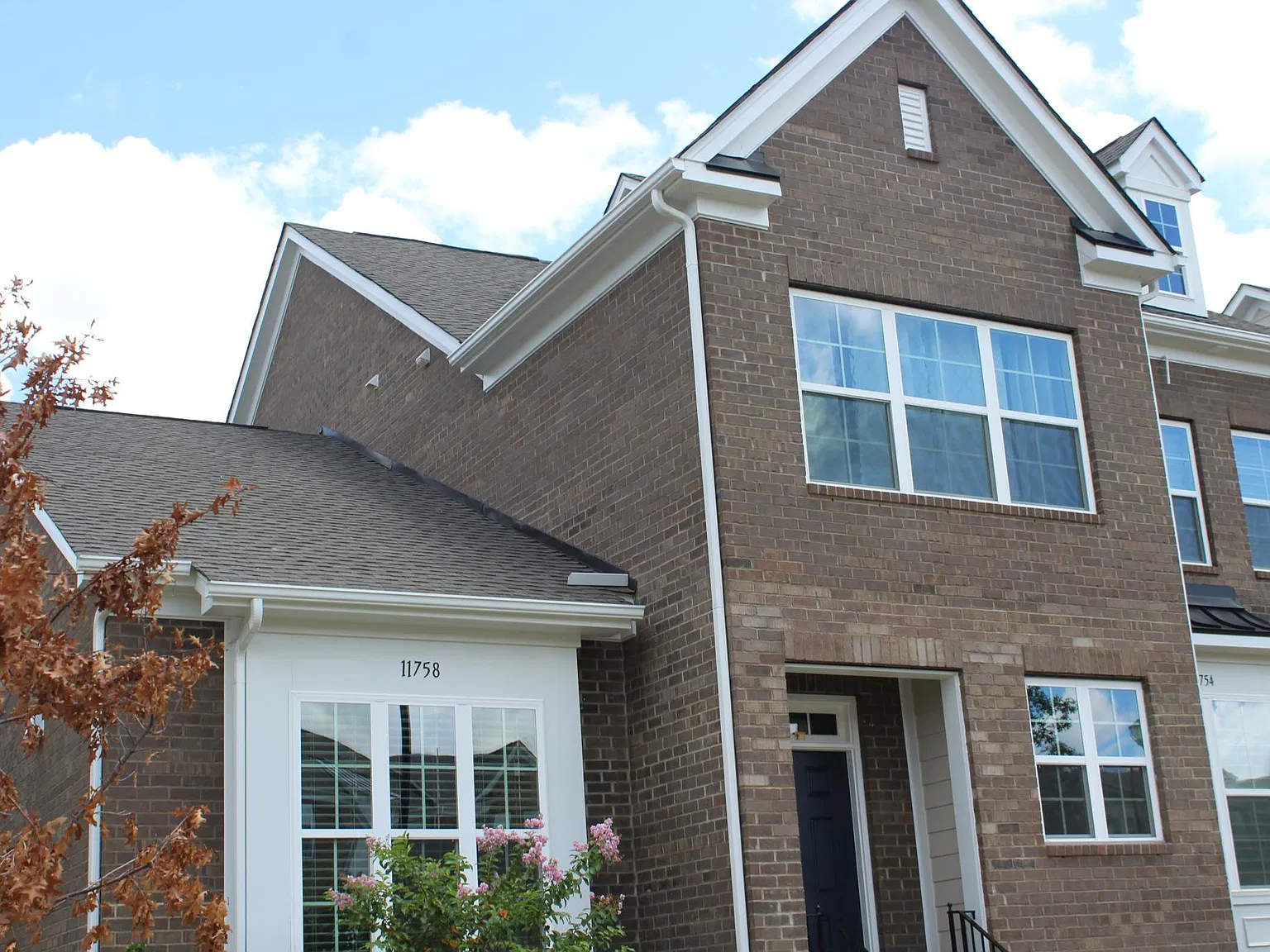 11758 Red Rust Ln — Photo 1