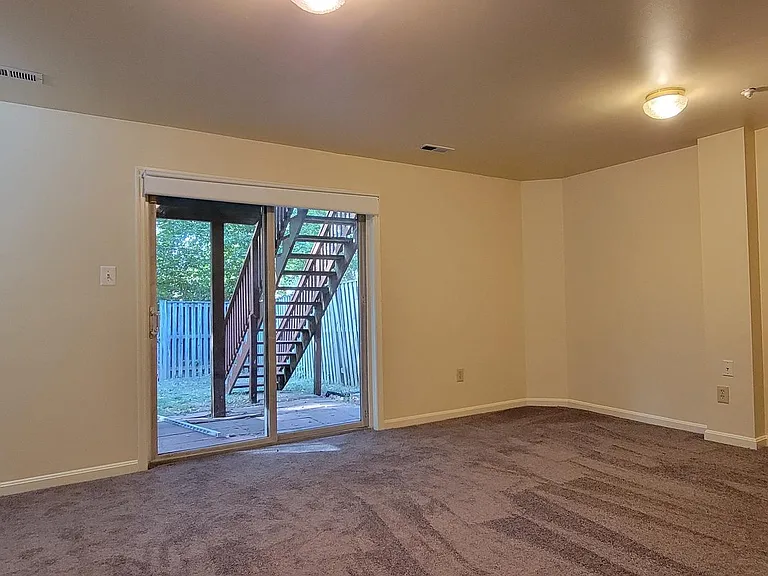 601 Primus Ct — Photo 23