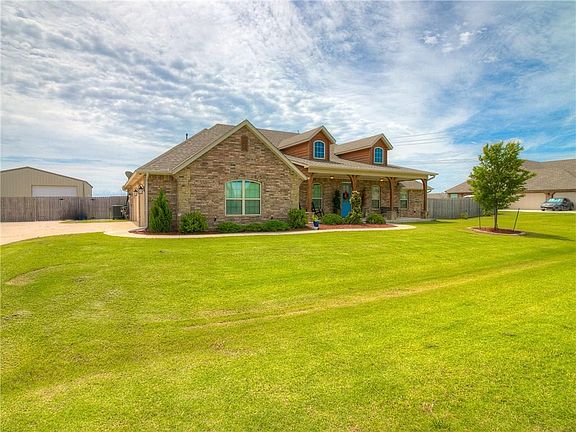 2nd image of 11608 Mallorca Dr