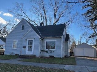 250 E 15th St, Holland, MI