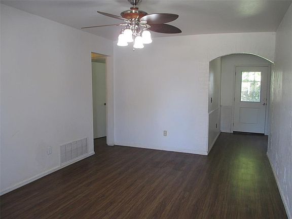 4th image of 1052 NW 7th Pl