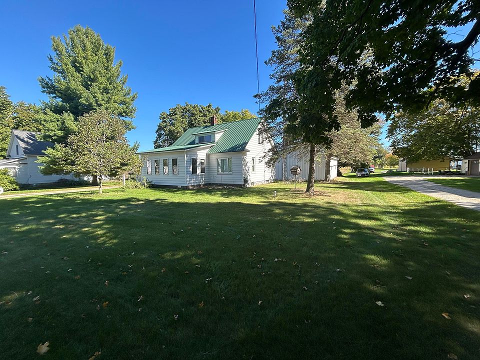 2nd image of 6144 S Fitzgerald Ave
