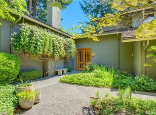 8305 SE 82nd St, Mercer Island, WA 98040