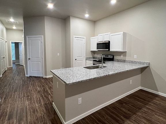 5th image of 2112 Avenue K #A