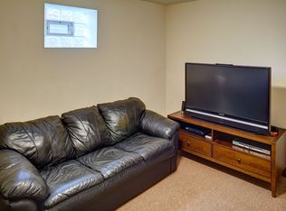 23 Rosemont Ln, Pittsburgh, PA