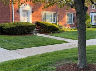 613 Notre Dame St, Grosse Pointe, MI 48230