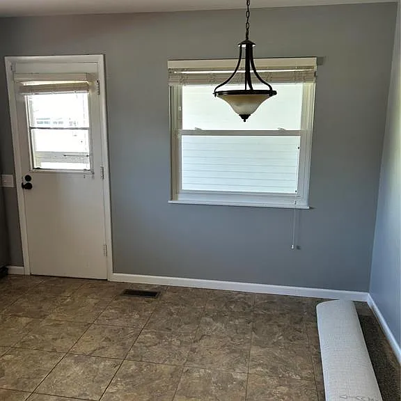829 Lesparre Dr — Photo 9