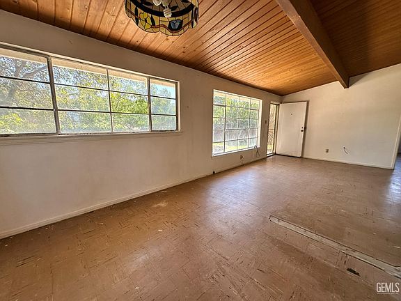 3rd image of 2908 Cornell St