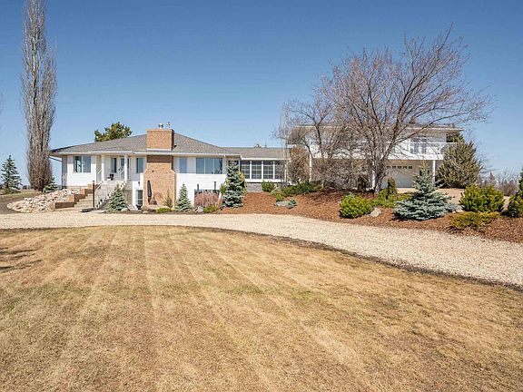 3rd image of 54522 Range Rd #255