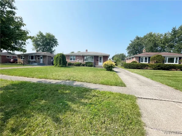 122 Alberta Dr, Amherst, NY 14226