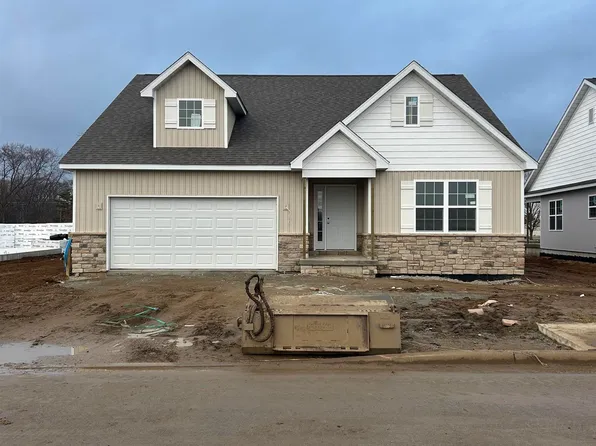 330 Peace Tree Village Dr #5, Rochester, IN 46975